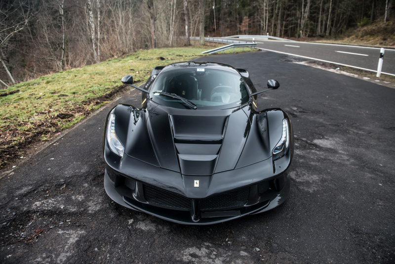 Illustration for article titled What It's Like Going To The Nürbürgring In A 950 HP LaFerrari